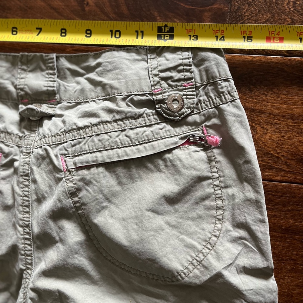 Green & Pink Capris Size 7 - Picture 3 of 7